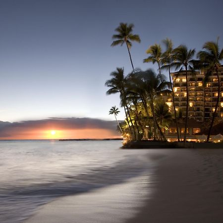 فندق هاليكولاني هونولولو المظهر الخارجي الصورة Sunset at the Fairmont Kea Lani